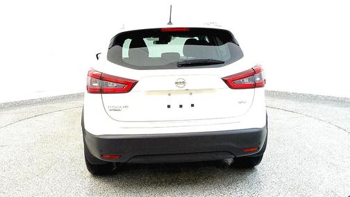 2021 Nissan Rogue Sport SV