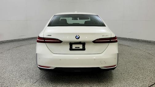 2024 BMW 540 i xDrive