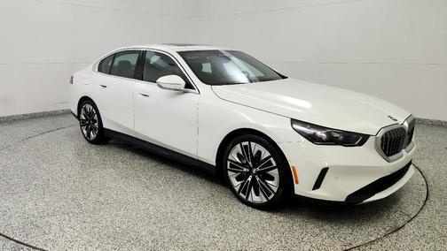 2024 BMW 540 i xDrive