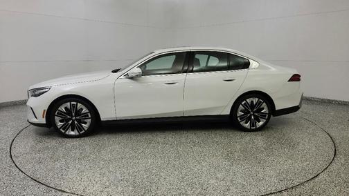 2024 BMW 540 i xDrive
