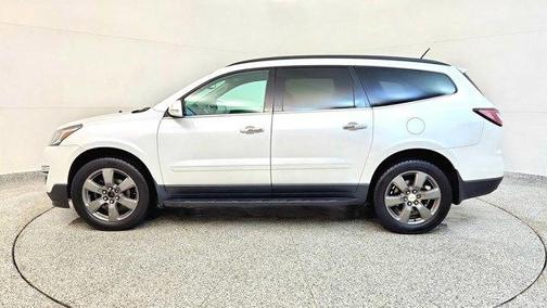 2017 Chevrolet Traverse 2LT