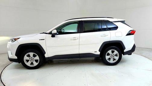 2021 Toyota RAV4 Hybrid XLE