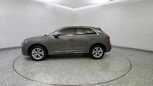 2022 Audi Q3 45 S line Premium