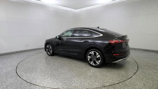 2022 Audi e-tron S line Premium