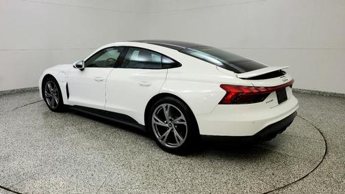 2022 Audi e-tron GT Premium Plus