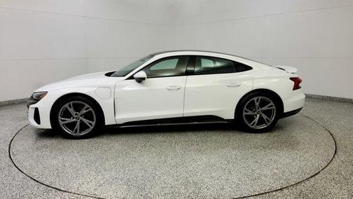 2022 Audi e-tron GT Premium Plus