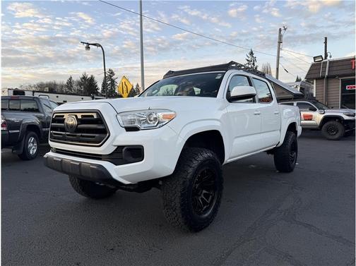 2018 Toyota Tacoma LIFTED