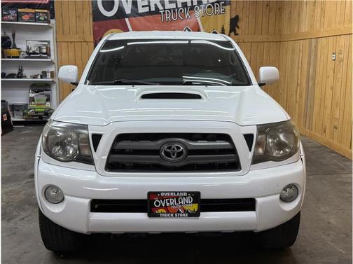White 2010 Toyota Tacoma Double Cab