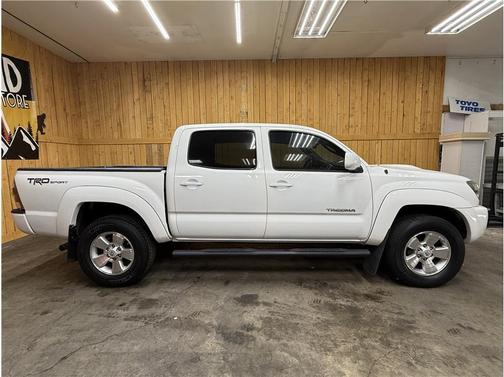 White 2010 Toyota Tacoma Double Cab