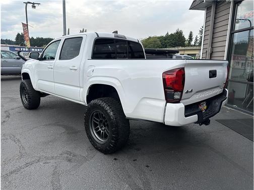 2020 Toyota Tacoma LIFTED