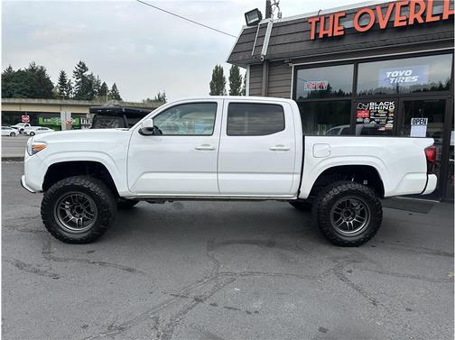 2020 Toyota Tacoma LIFTED