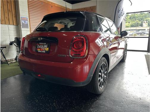 2017 MINI Hardtop Cooper