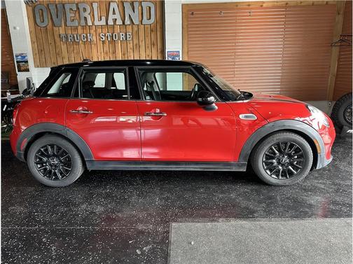 2017 MINI Hardtop Cooper