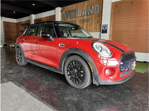 2017 MINI Hardtop Cooper