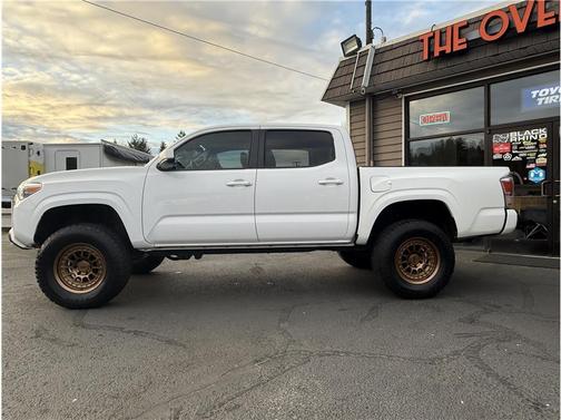 2019 Toyota Tacoma LIFTED