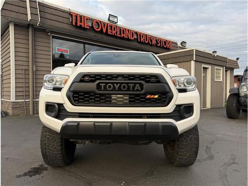 2019 Toyota Tacoma LIFTED
