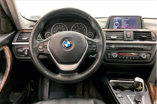 Photo 4 of 33 of 2014 BMW 328 i xDrive