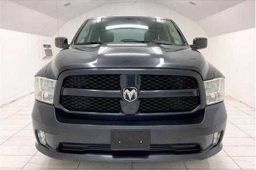 Photo 2 of 30 of 2017 RAM 1500 Express