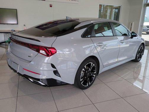 2024 Kia K5 GT-Line