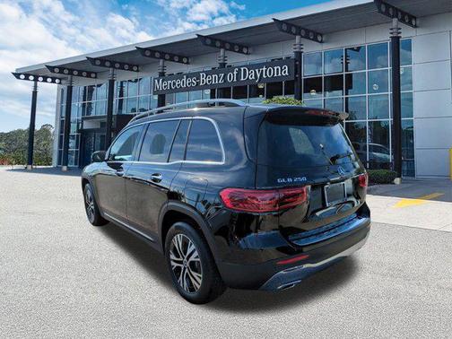 2025 Mercedes-Benz GLB 250 Base