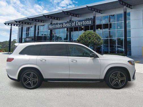 2025 Mercedes-Benz GLS 450 4MATIC