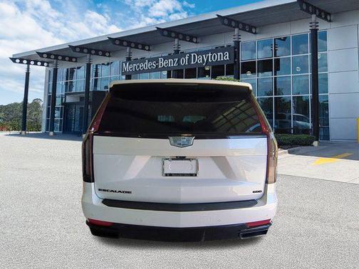 2022 Cadillac Escalade Sport