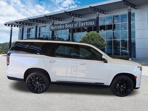 2022 Cadillac Escalade Sport