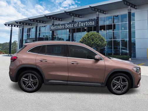 Rose Gold 2023 Mercedes-Benz GLA 250