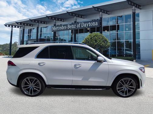Diamond White 2021 Mercedes-Benz GLE 450