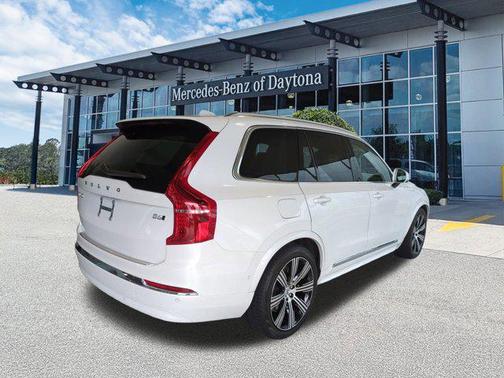 2025 Volvo XC90 B6 Ultra