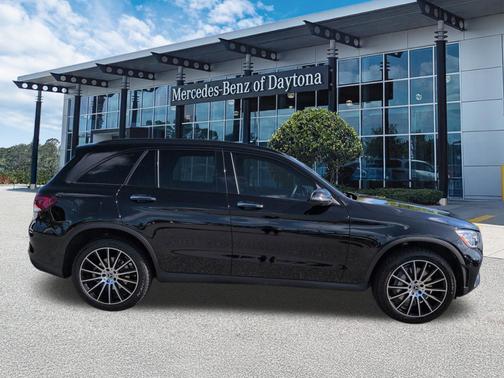 2022 Mercedes-Benz GLC 300 