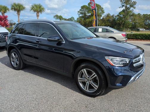 2022 Mercedes-Benz GLC 300 