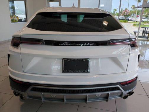 2019 Lamborghini Urus Base