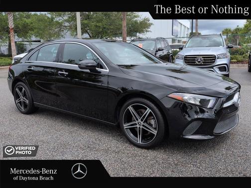Night Black 2022 Mercedes-Benz A-Class