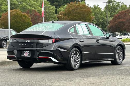 2024 Hyundai SONATA Hybrid SEL