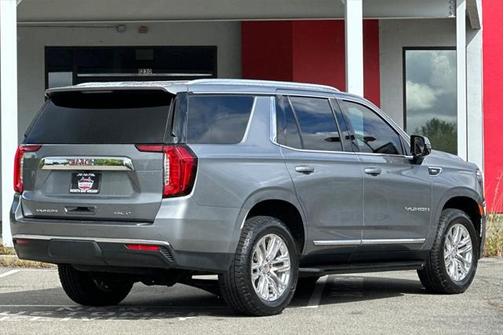 2022 GMC Yukon SLT