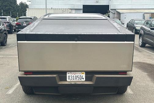 2024 Tesla Cybertruck Cyberbeast