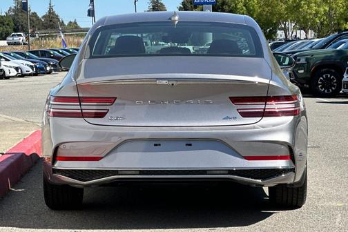 2025 Genesis G80 2.5T