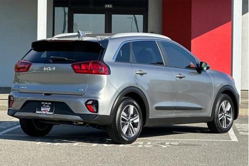 2022 Kia Niro LXS