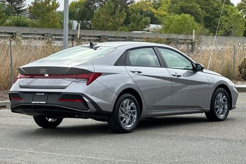 2025 Hyundai ELANTRA HEV Blue