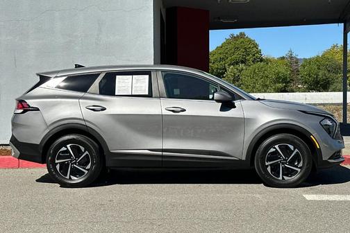 2023 Kia Sportage Hybrid LX