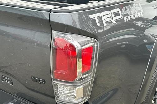 2023 Toyota Tacoma TRD Sport