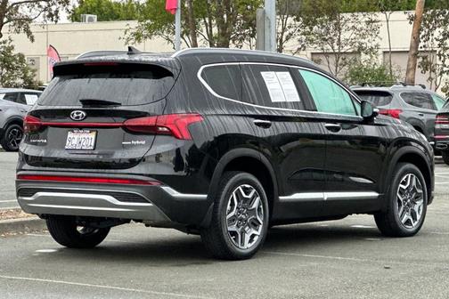 2022 Hyundai SANTA FE HEV SEL Premium