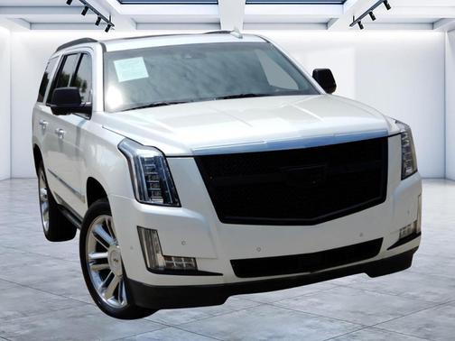 2017 Cadillac Escalade Platinum