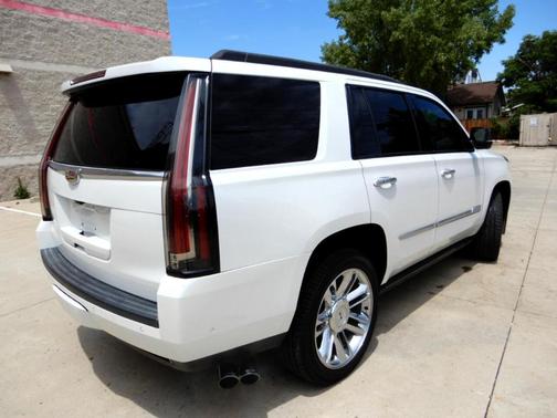 2017 Cadillac Escalade Platinum