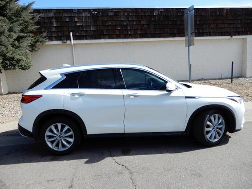 2019 INFINITI QX50 ESSENTIAL