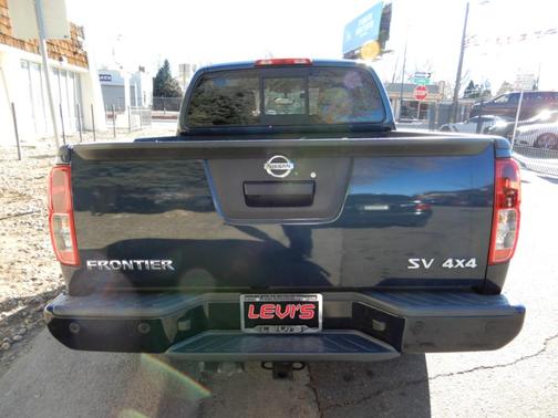 2021 Nissan Frontier SV