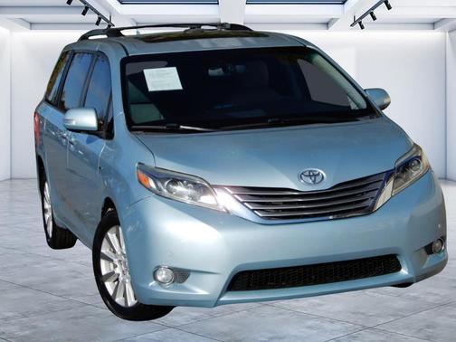 2017 Toyota Sienna Limited Premium