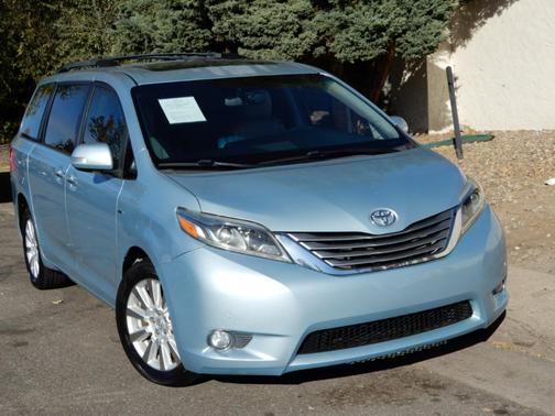 2017 Toyota Sienna Limited Premium