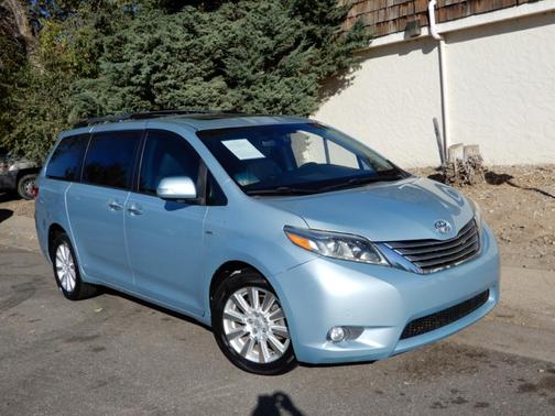 2017 Toyota Sienna Limited Premium